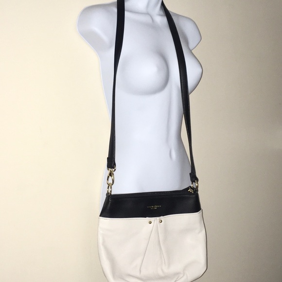 Tignanello Leather Cream and Black Purse - Picture 3 of 10